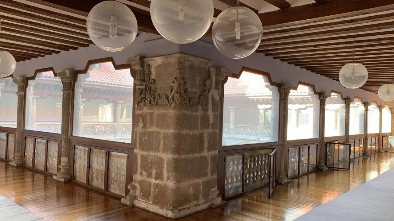Claustro Las Francesas Siglo XV Valladolid Exteriör bild
